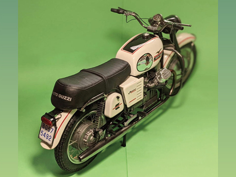 モトグッツィV71