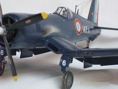 F4U-7 コルセア